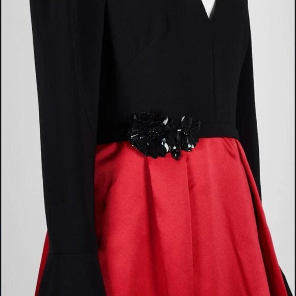 Theia V-Neck Long Sleeve Embellished Waist Box Pleat Crepe Mikado Gown, size 2 - Picture 3 of 12